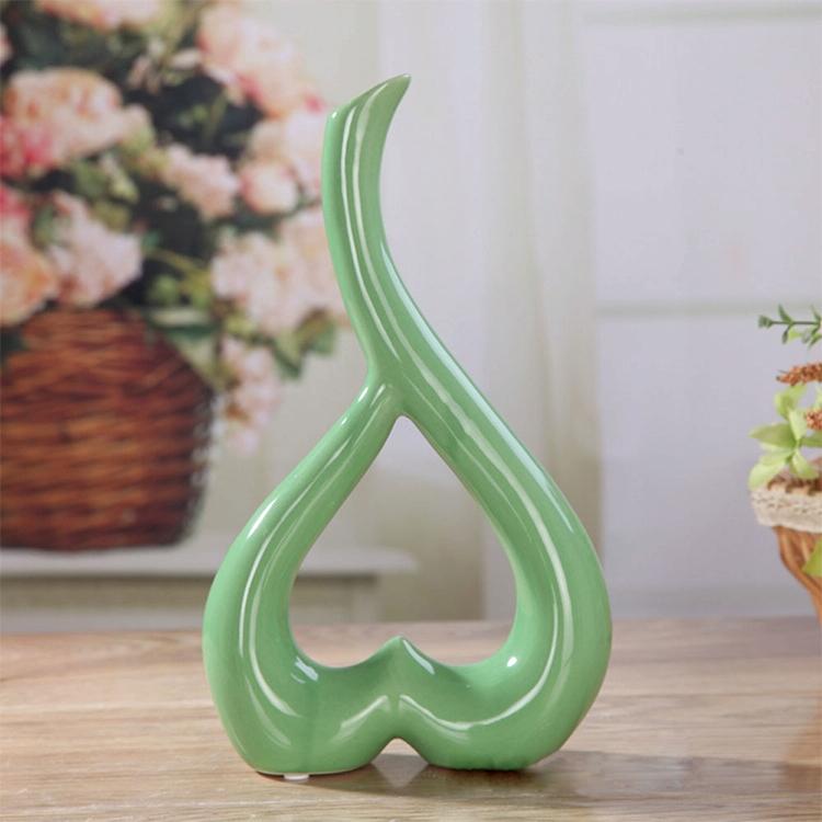 Creative Heart-shaped Ceramic Flower Vase for Home Office or Wedding Decor - Yellow